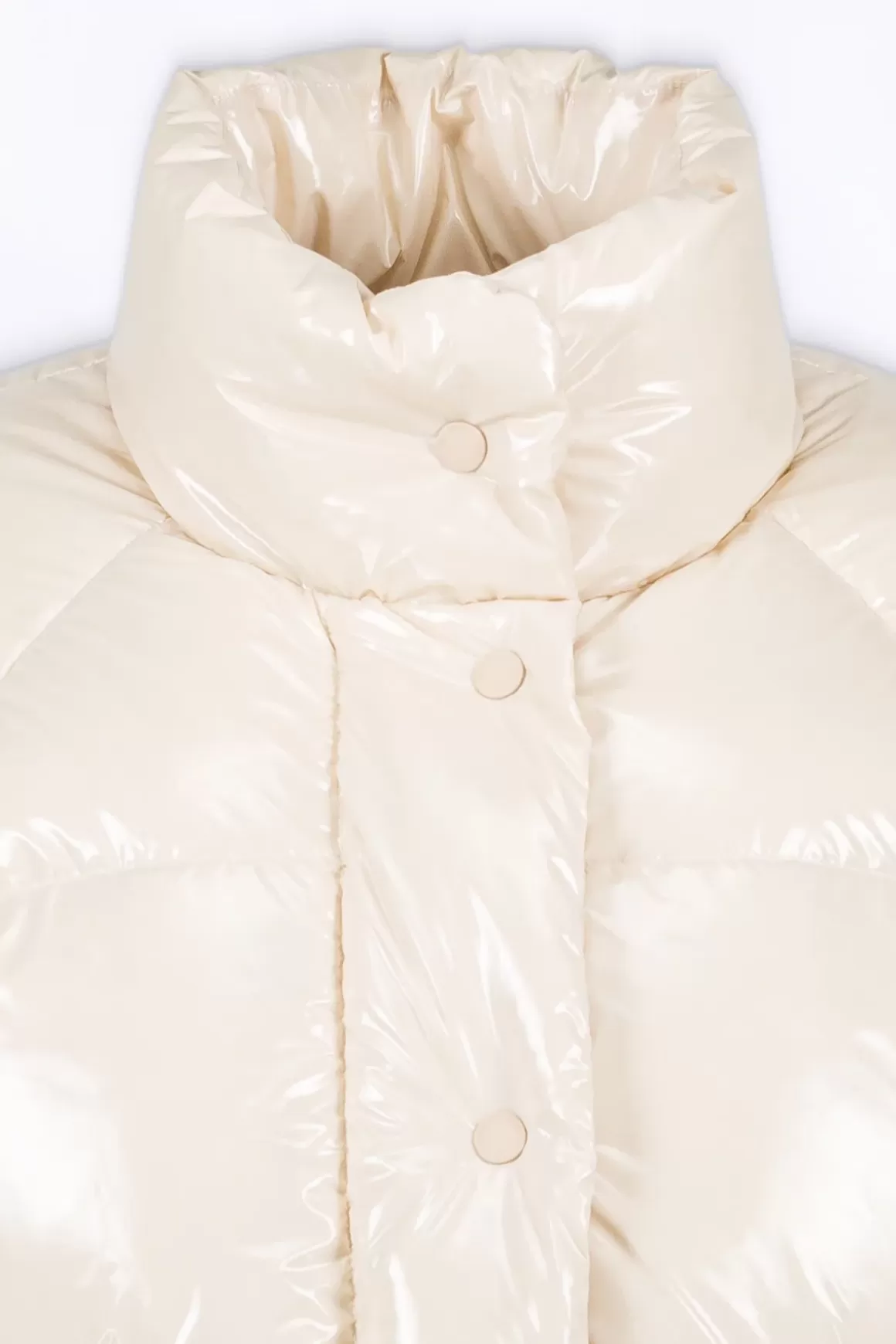 doudoune_bouffante_en_nylon_brillant_emmanuelle_bright_ecru-3.webp Gertrude Doudounes Courtes*Doudoune Bouffante En Nylon Brillant Emmanuelle Bright Ecru